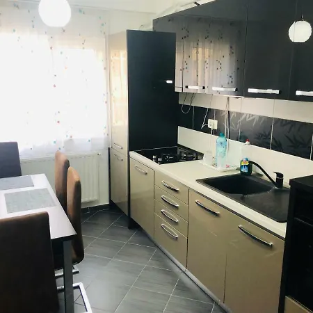 Apartment Cozy Apartment In Bucharest With Jacuzzi