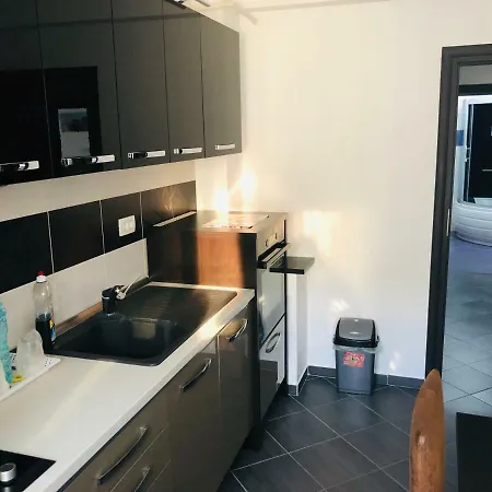 Cozy Apartment In Bucharest With Jacuzzi * بوخارست